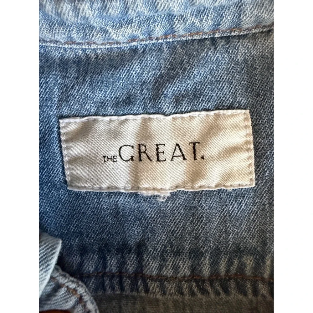 The Great Womens Denim Shirt Blue Long Sleeve Button Down Two Pocket Size L